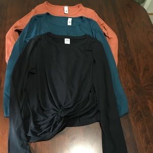3 brand new athleisure shirts - smoke free home!